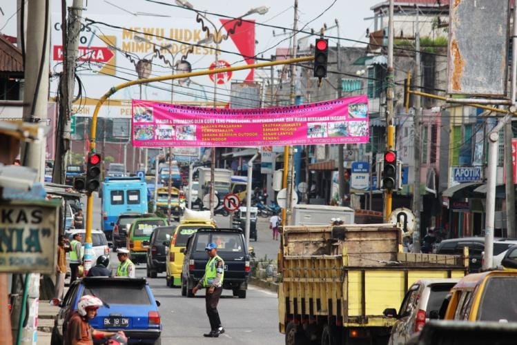 Singkatan kota Sidikalang = SDK
