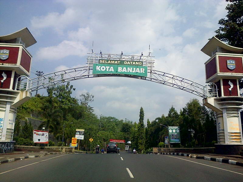 Kode singkatan kota Banjar = BJR